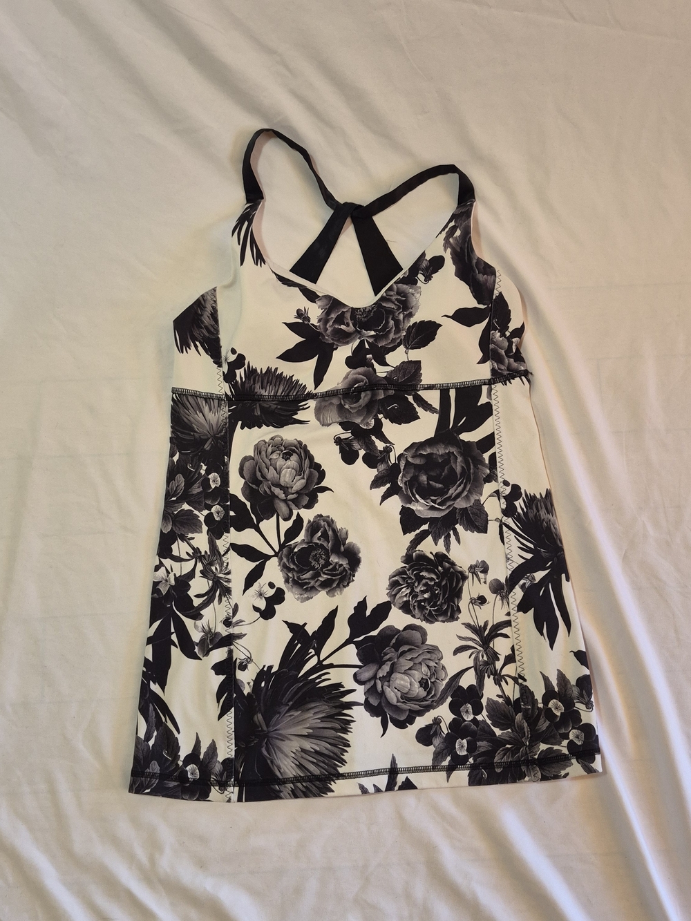 Lululemon Brisk Bloom Tank Size 10